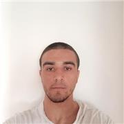 Soy un estudiante de magisterio que busca ayudar a jóvenes estudiantes para financiarme los estudios